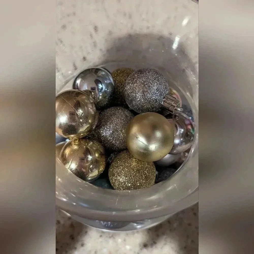 Christmas Ornaments Blue Silver And Gold 30mm (Vase Sold Separately) (New) - Picture 4 of 4